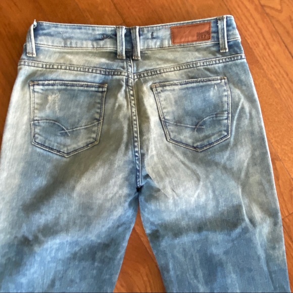 ZARA DISTRESSED JEANS - Picture 6 of 11